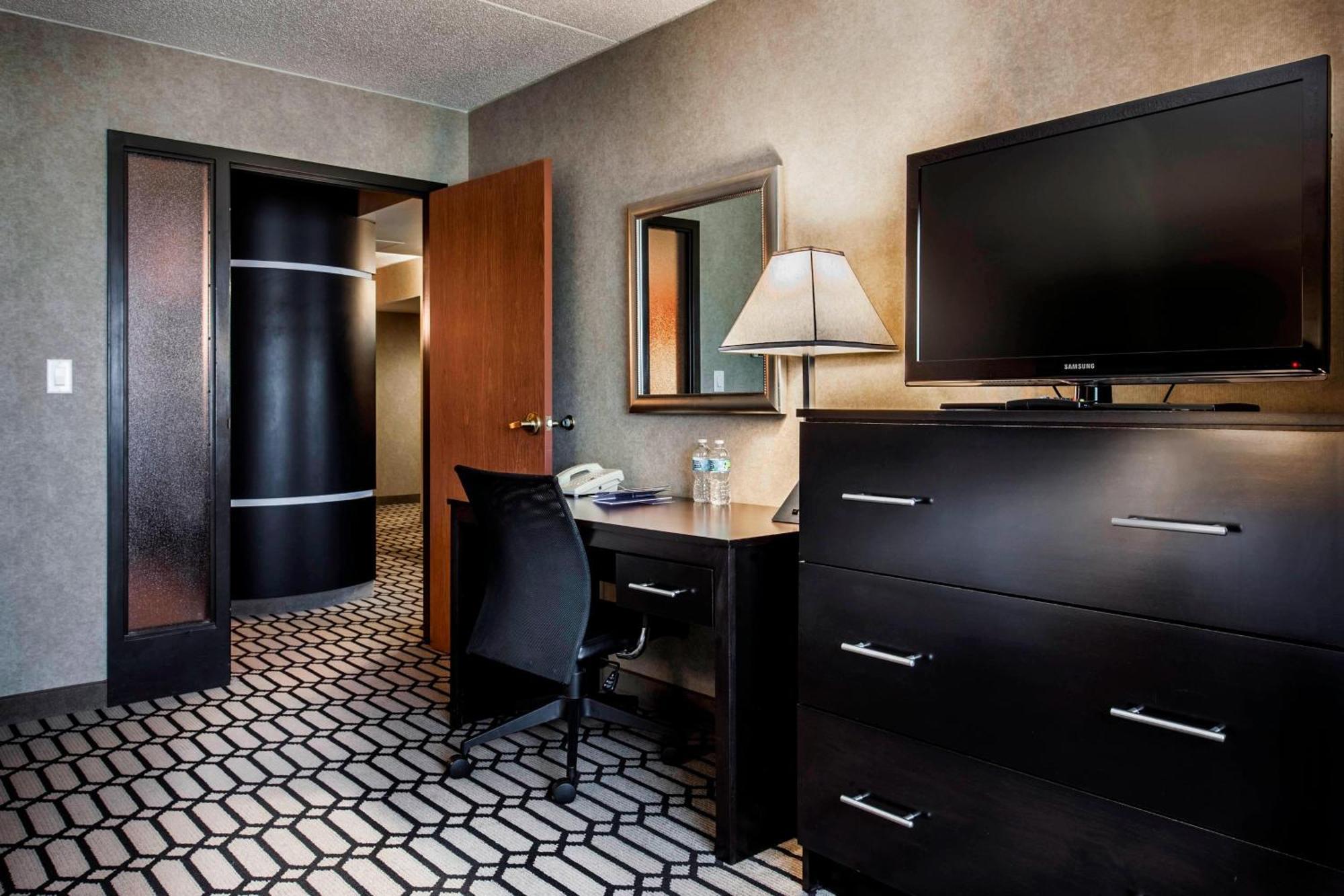 Hotel Delta By Marriott 3*
