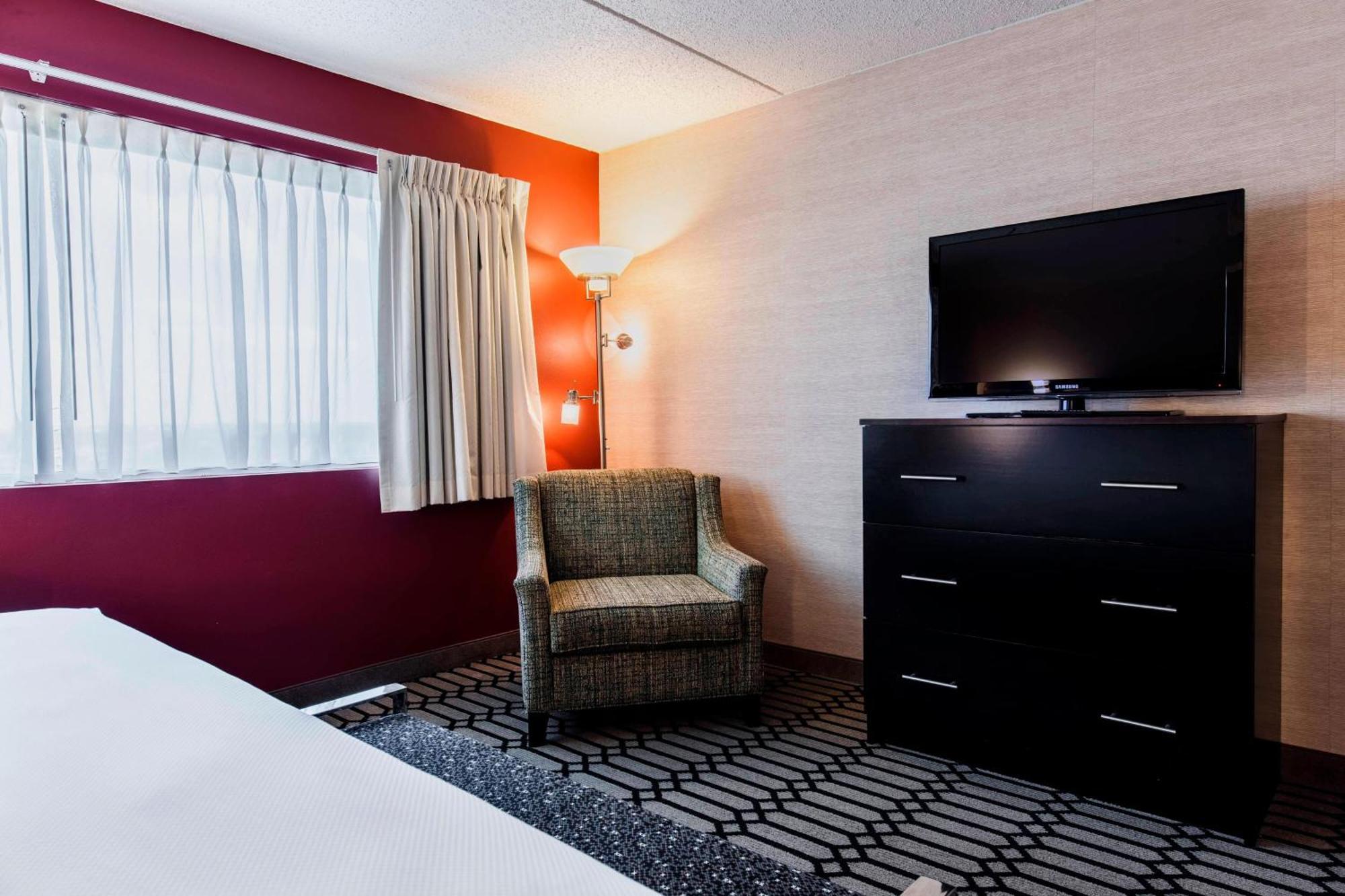 Delta By Marriott Hotel 3*